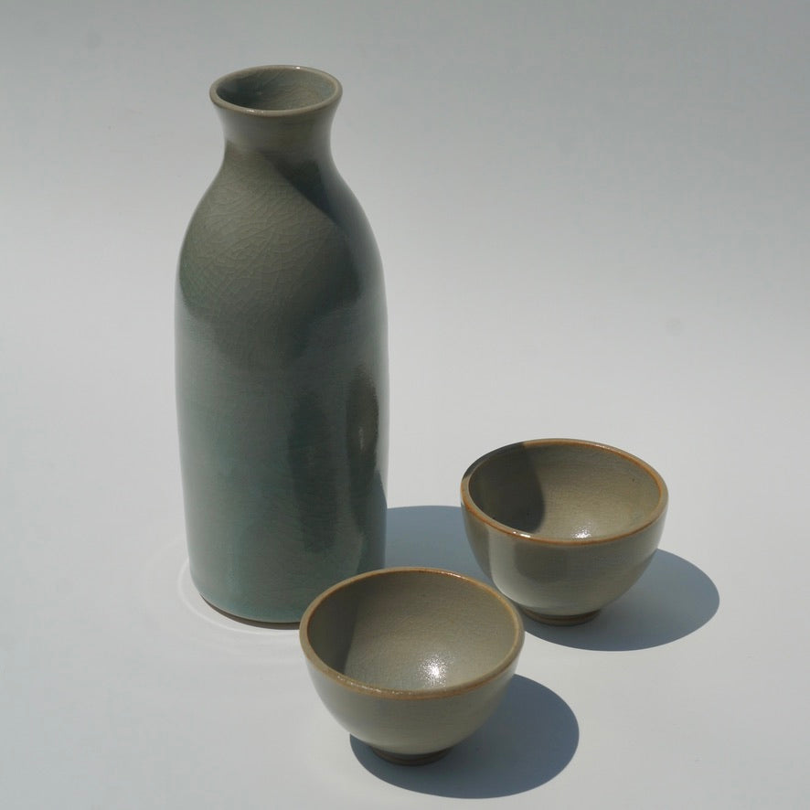 Sake set, Celadon