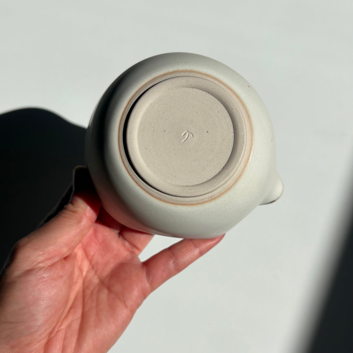 Wavy Dosing Cup, Pebble
