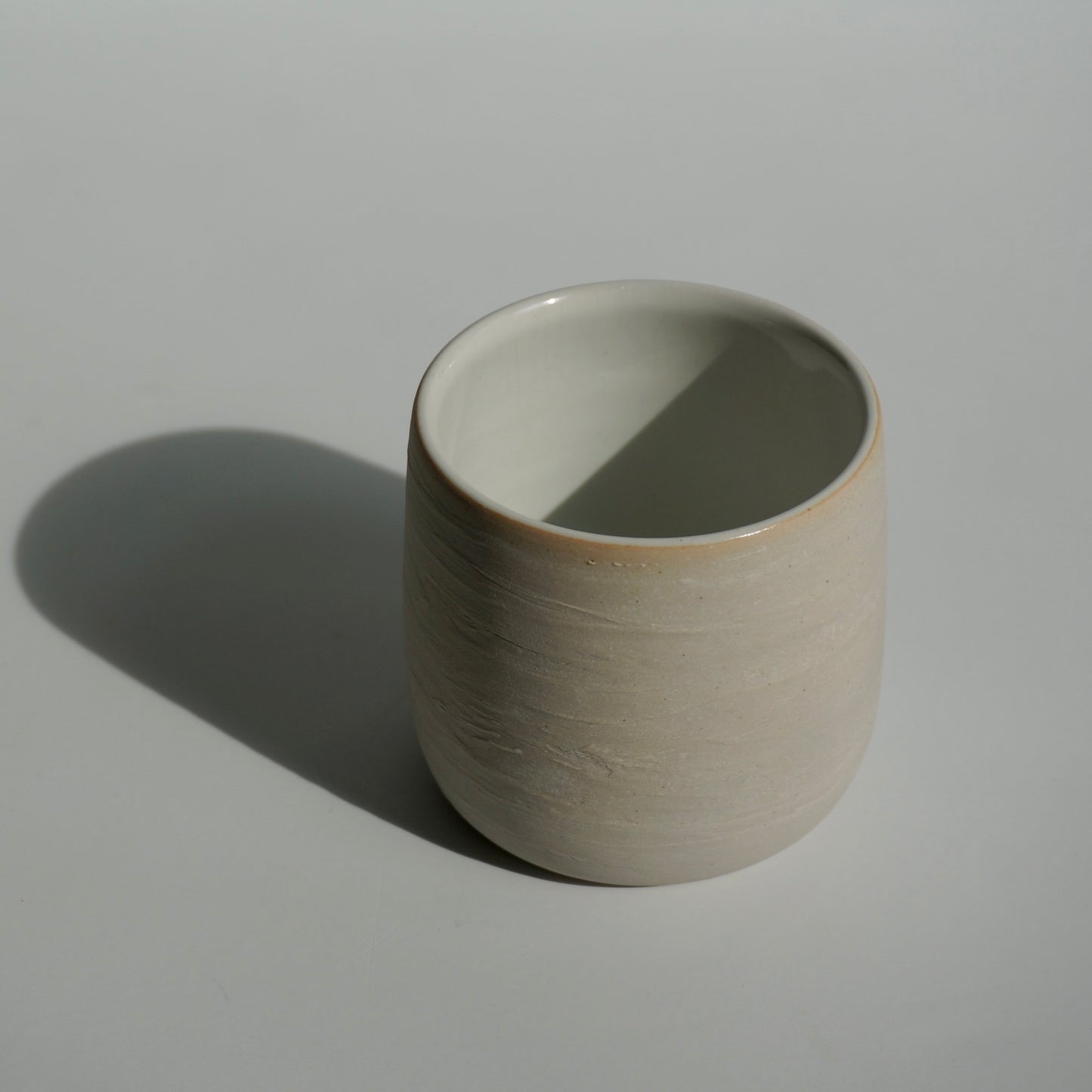 Textured Cup, Glossy white