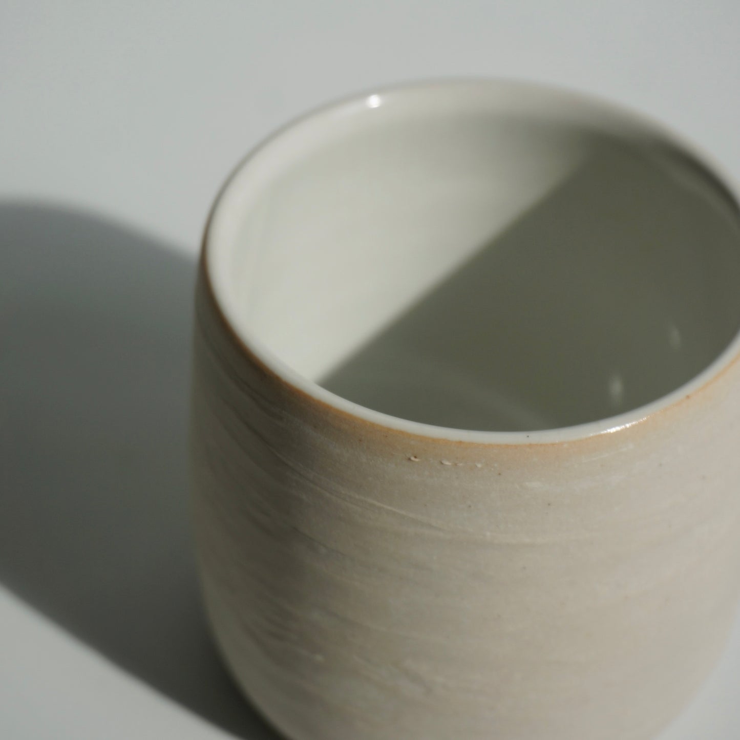 Textured Cup, Glossy white