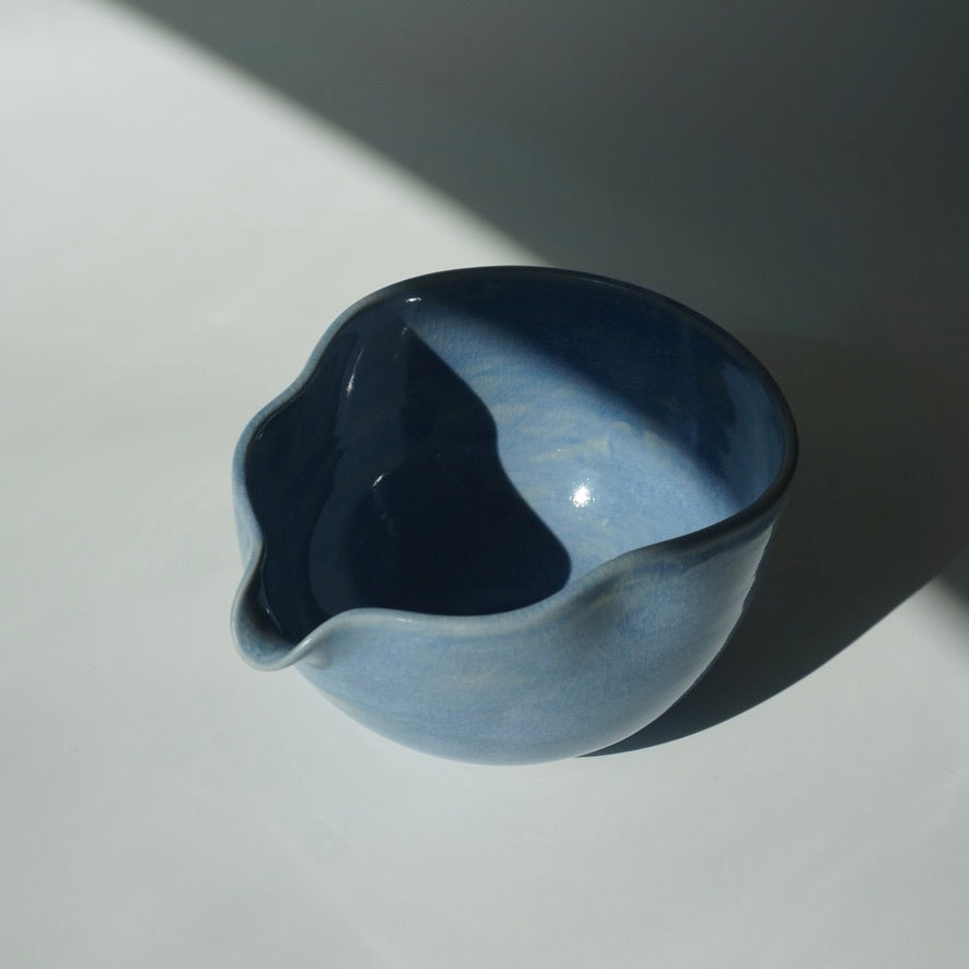 Wavy Matcha Bowl, Blue cloud
