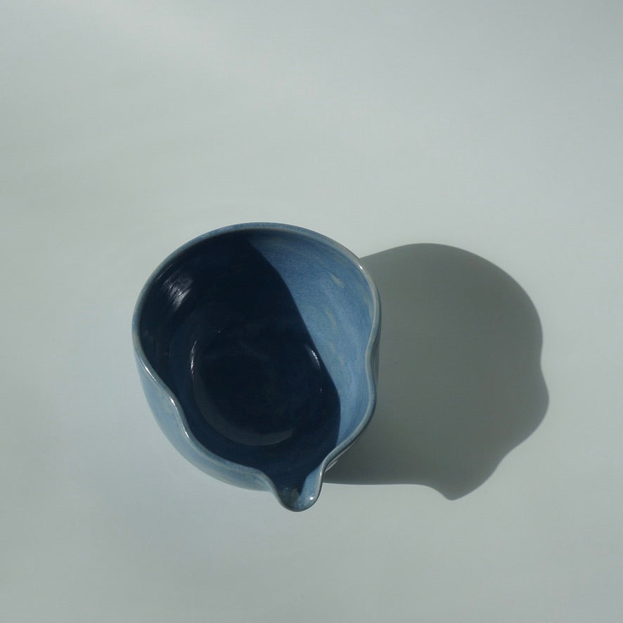 Wavy Matcha Bowl, Blue cloud