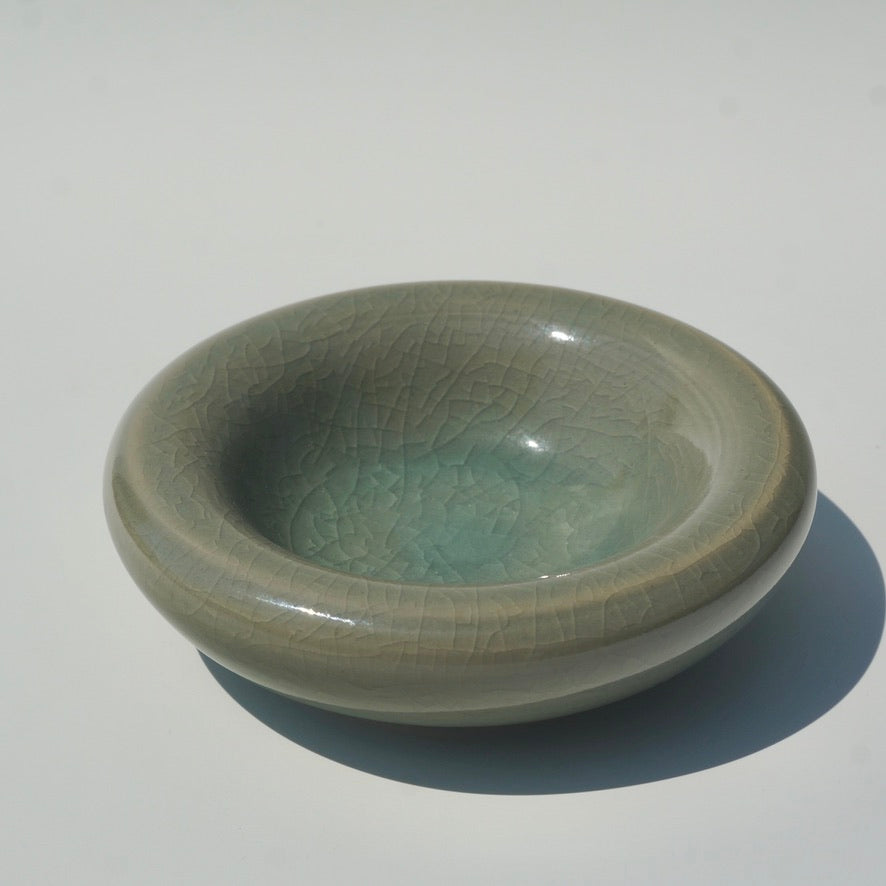 Bubble ring dish, Celadon