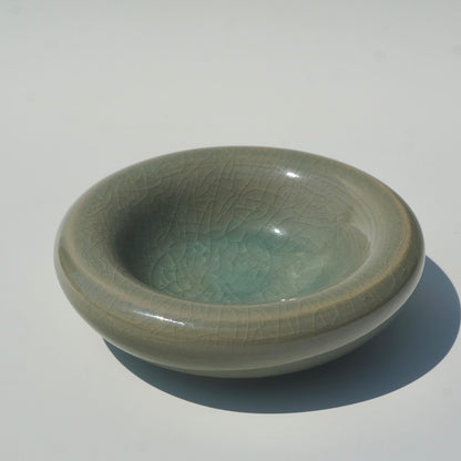 Bubble ring dish, Celadon