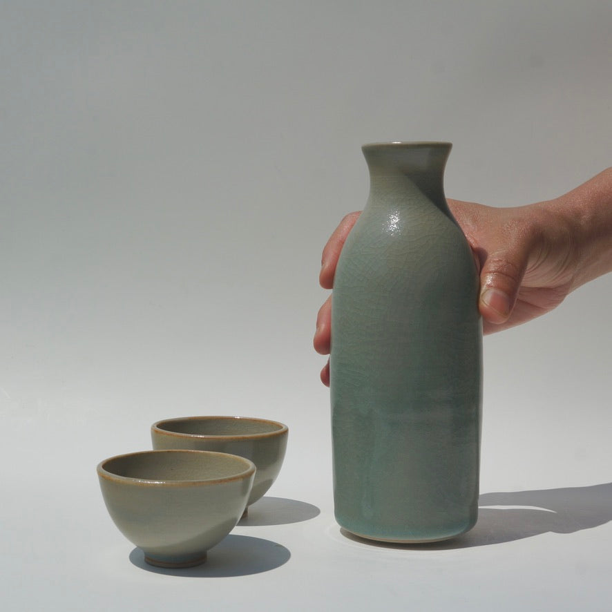 Sake set, Celadon
