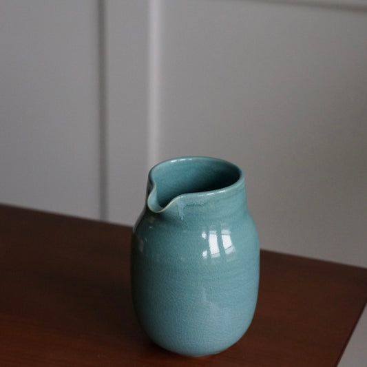 Pitcher, Jade crackle