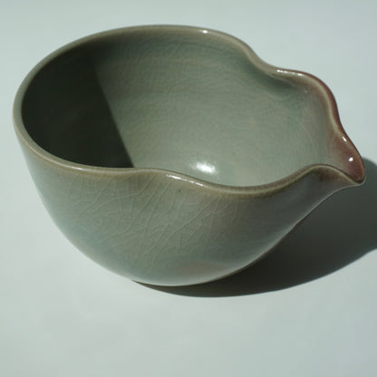 Wavy Matcha Bowl, Celadon blush