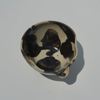 Wavy dosing cup, Calico
