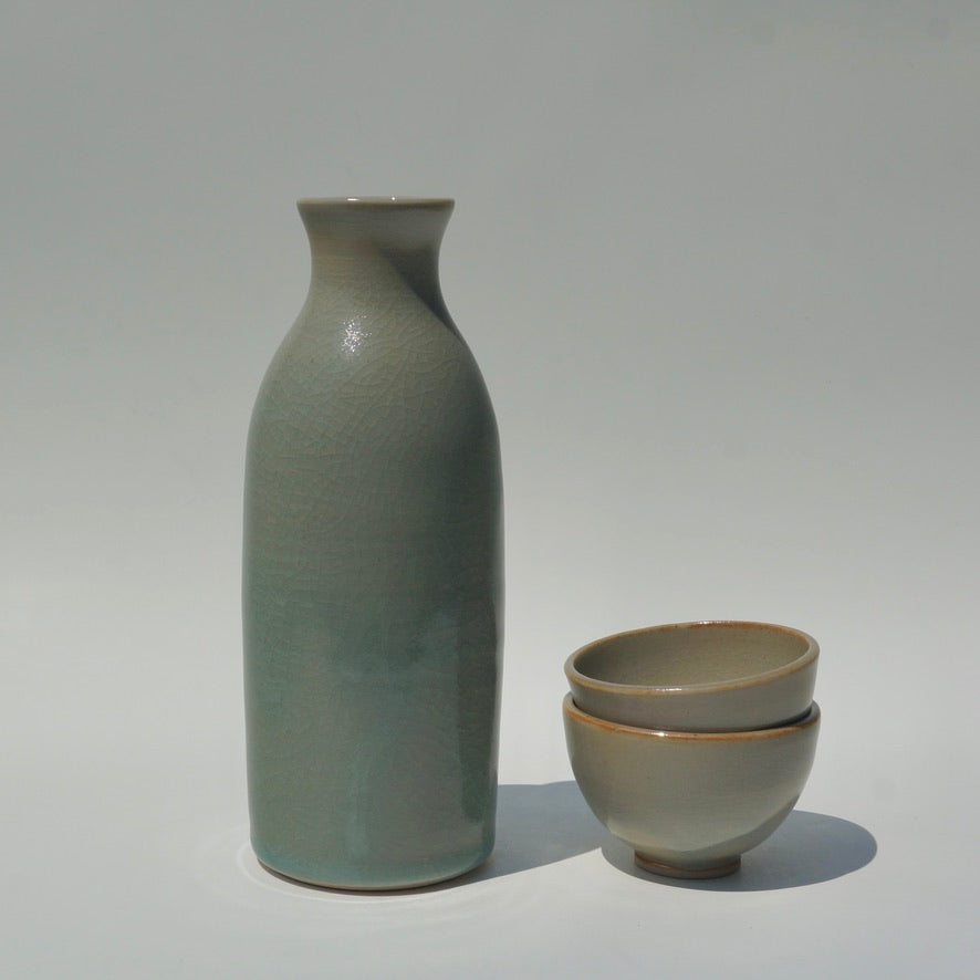 Sake set, Celadon