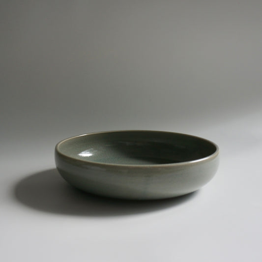 Large blate, Celadon