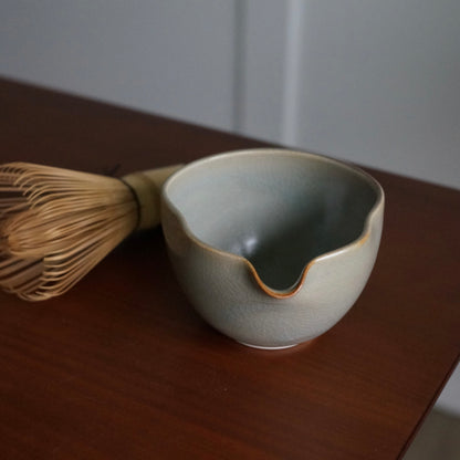 Wavy Dosing Cup, Celadon