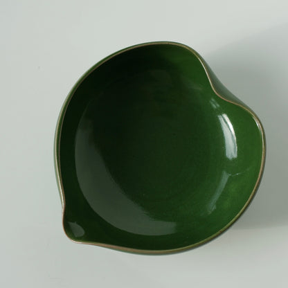 Lilypad sauce dish, Koicha