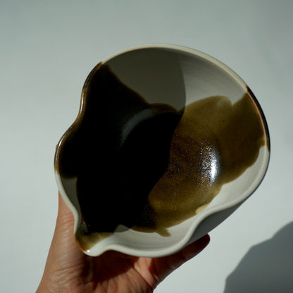 Wavy Matcha Bowl, Amber