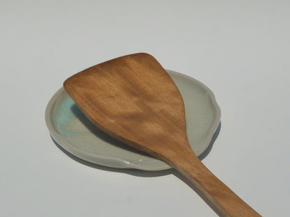 Wavy spoon rest, Icy glow