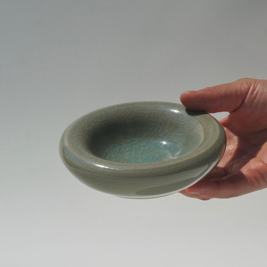 Bubble ring dish, Celadon