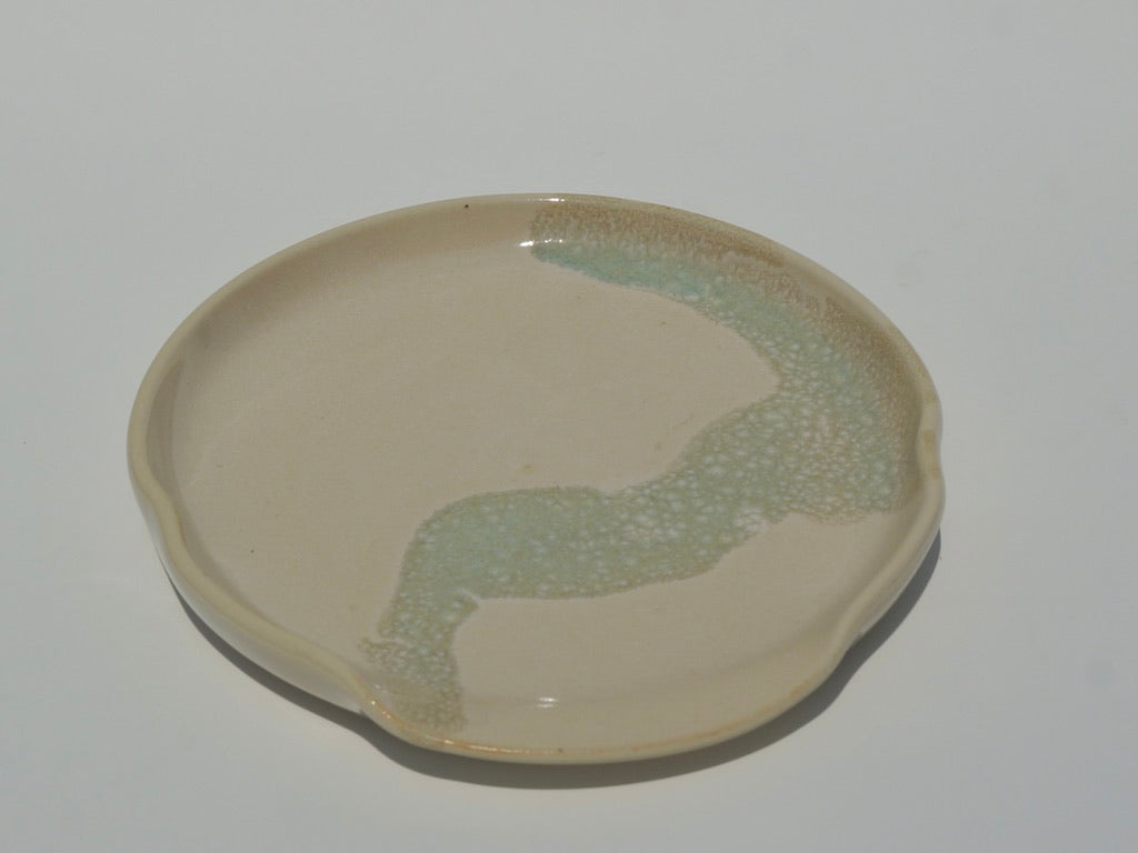 Wavy spoon rest, Shoreline
