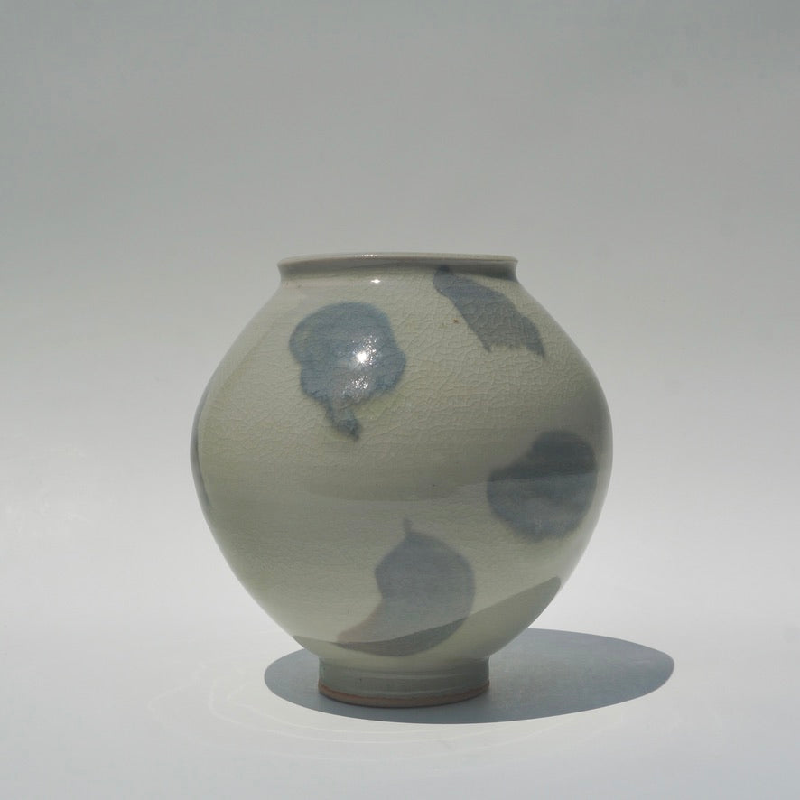 Moon jar, Icy dusk