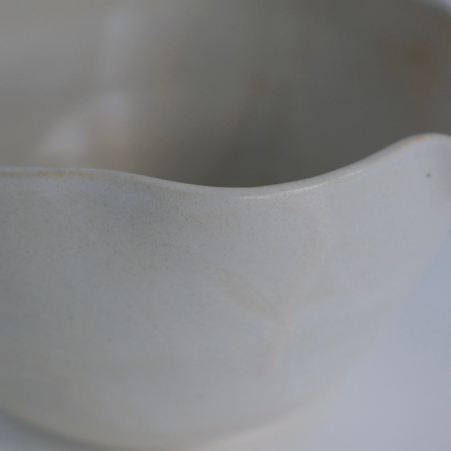 Wavy Matcha Bowl, Jinju