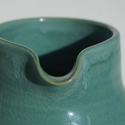 Pitcher, Jade crackle