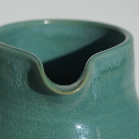 Pitcher, Jade crackle