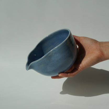 Wavy Matcha Bowl, Blue cloud