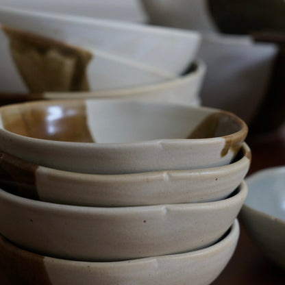 Petal banchan dish, amber