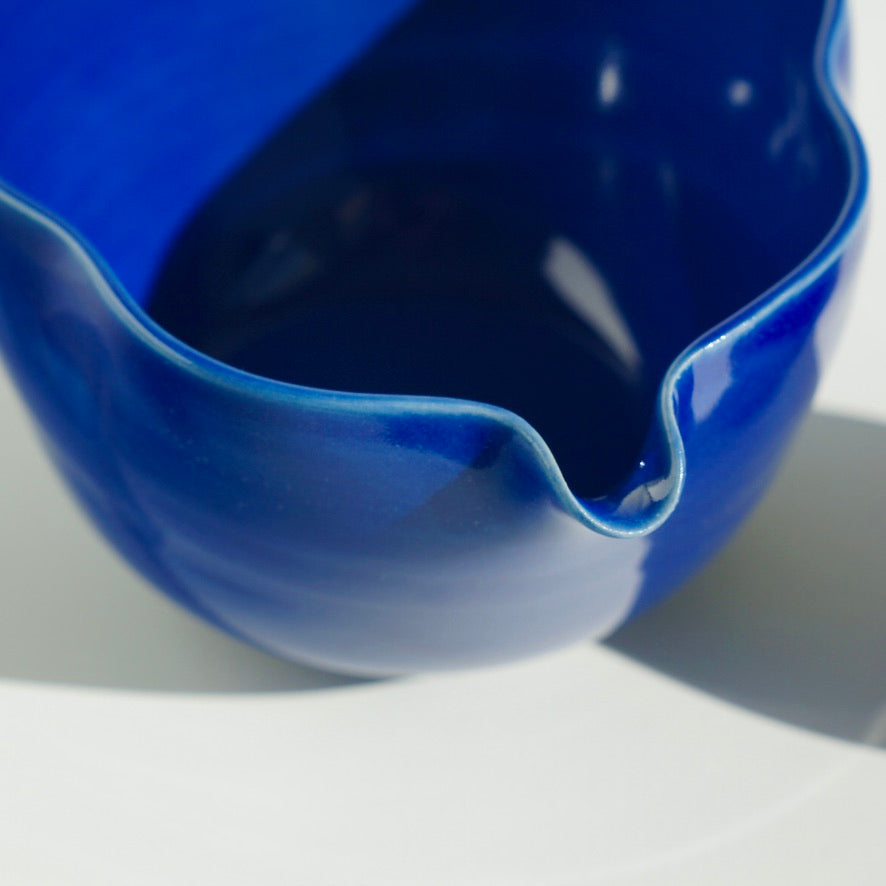 Wavy Matcha Bowl, Cornflower blue