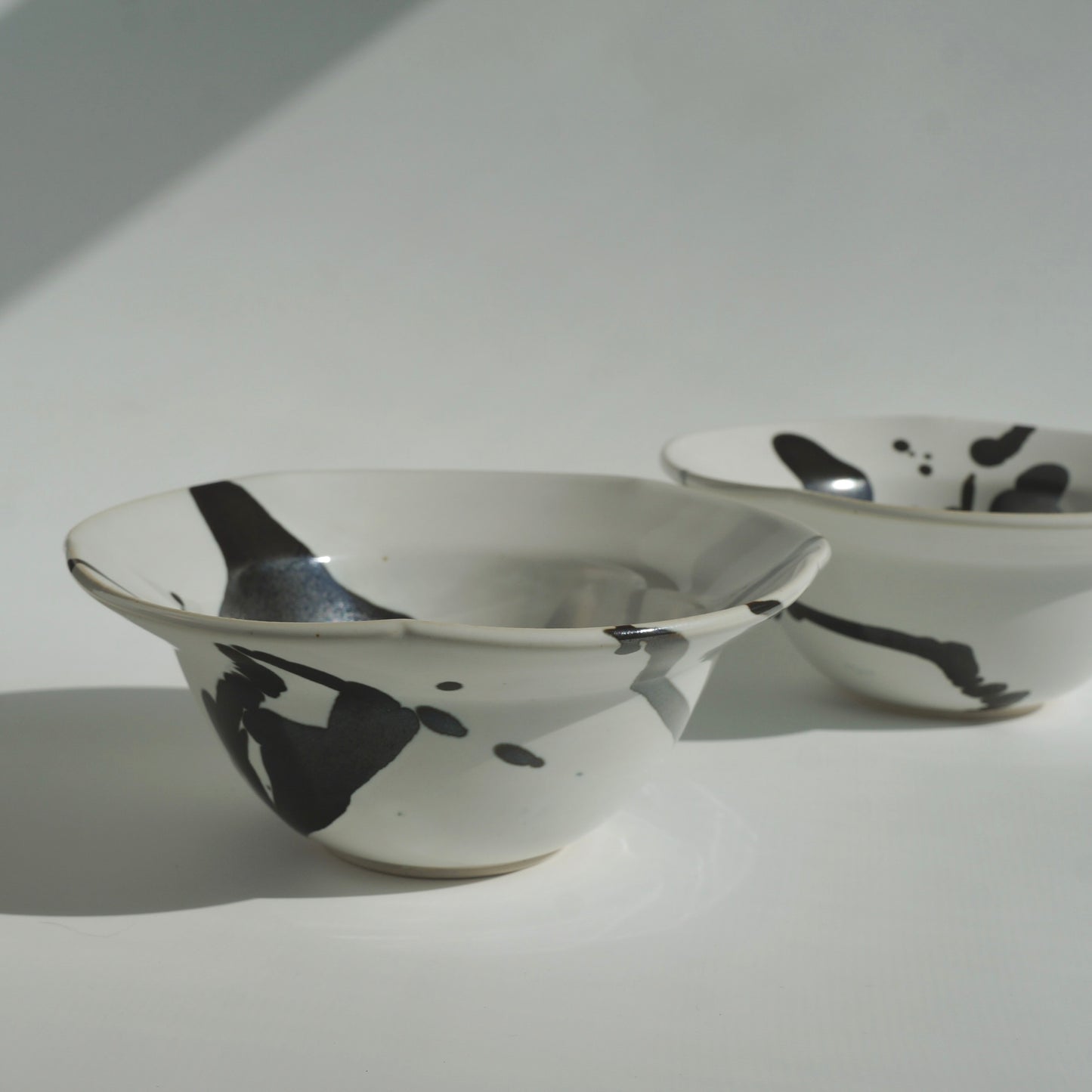 Petal rimmed bowl