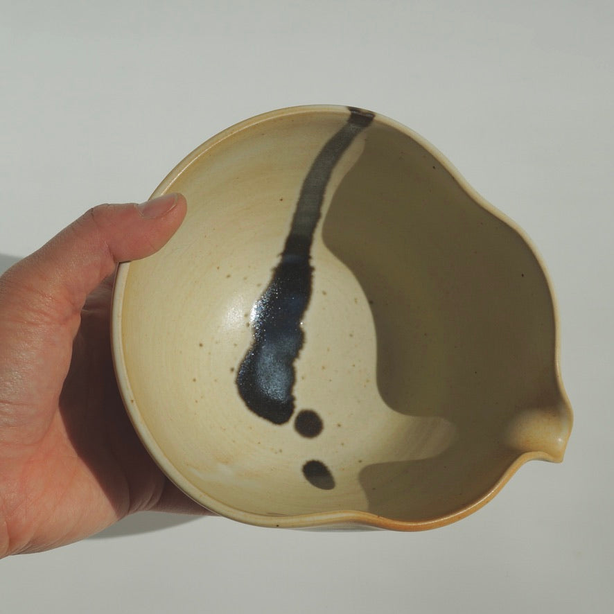 Wavy Matcha Bowl, Onyx