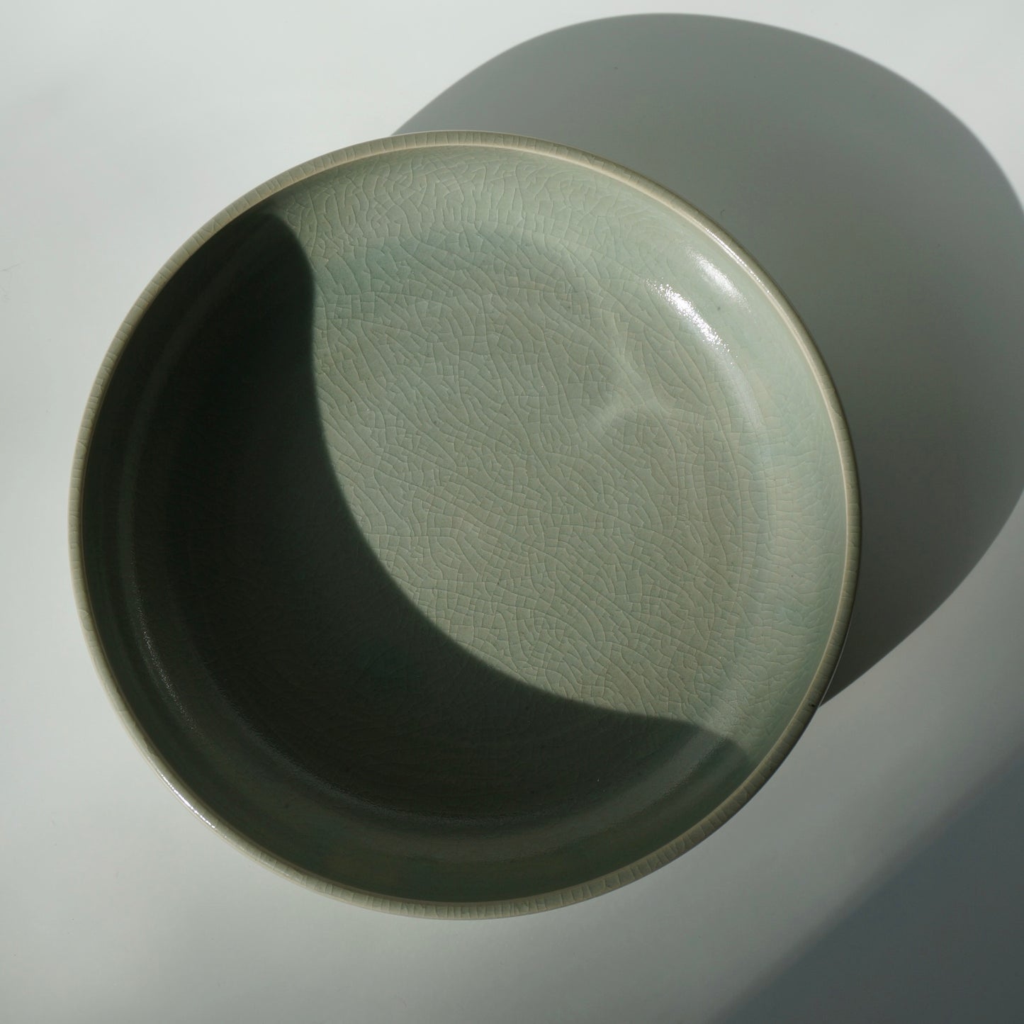 Large blate, Celadon