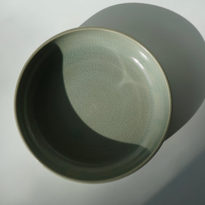 Large blate, Celadon