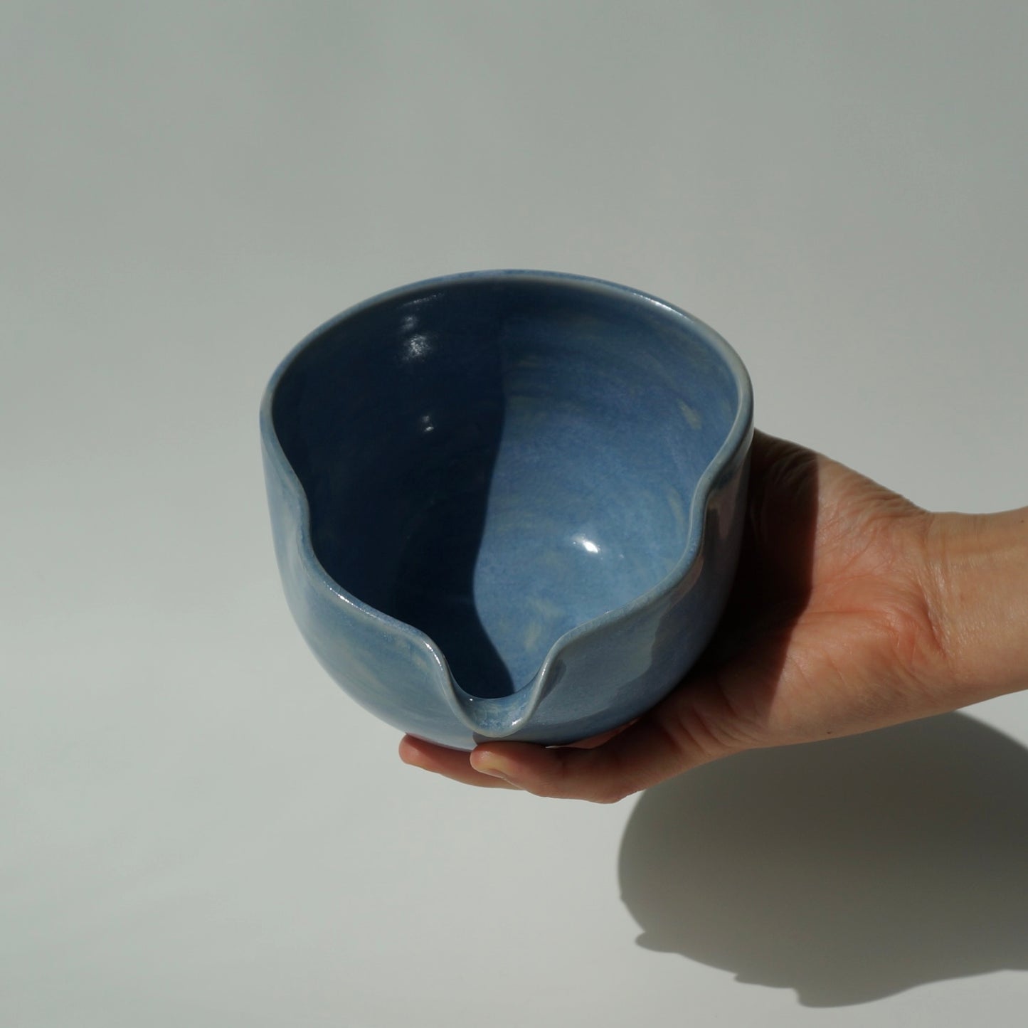 Wavy Matcha Bowl, Blue cloud