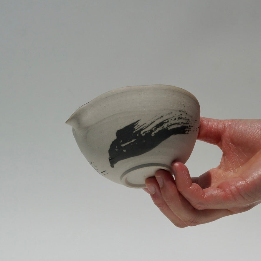 Wavy dosing cup, Hakeme