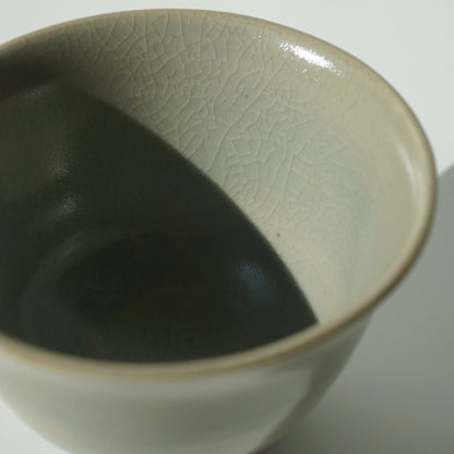 Celadon teacup 09