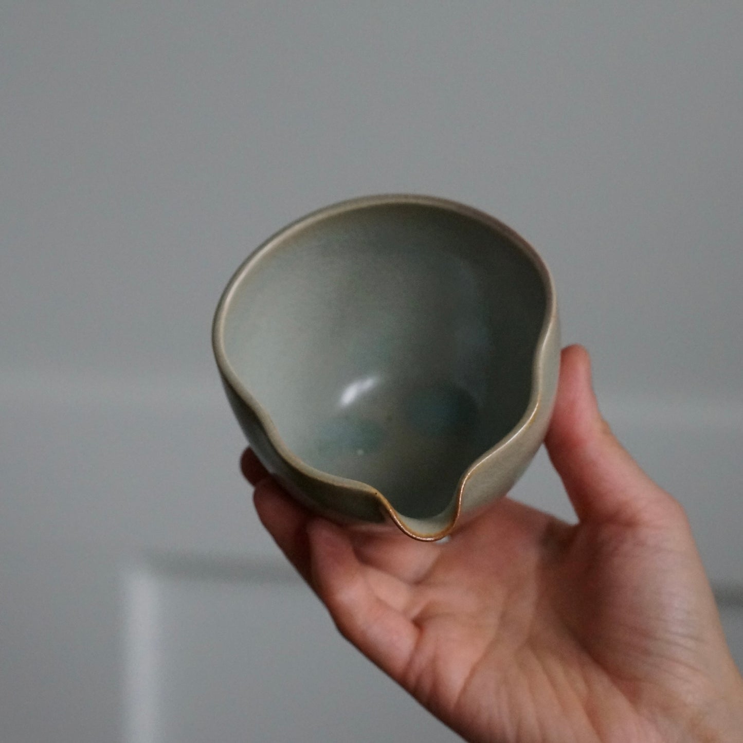 Wavy Dosing Cup, Celadon