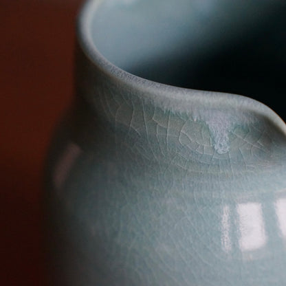Pitcher, Jade crackle